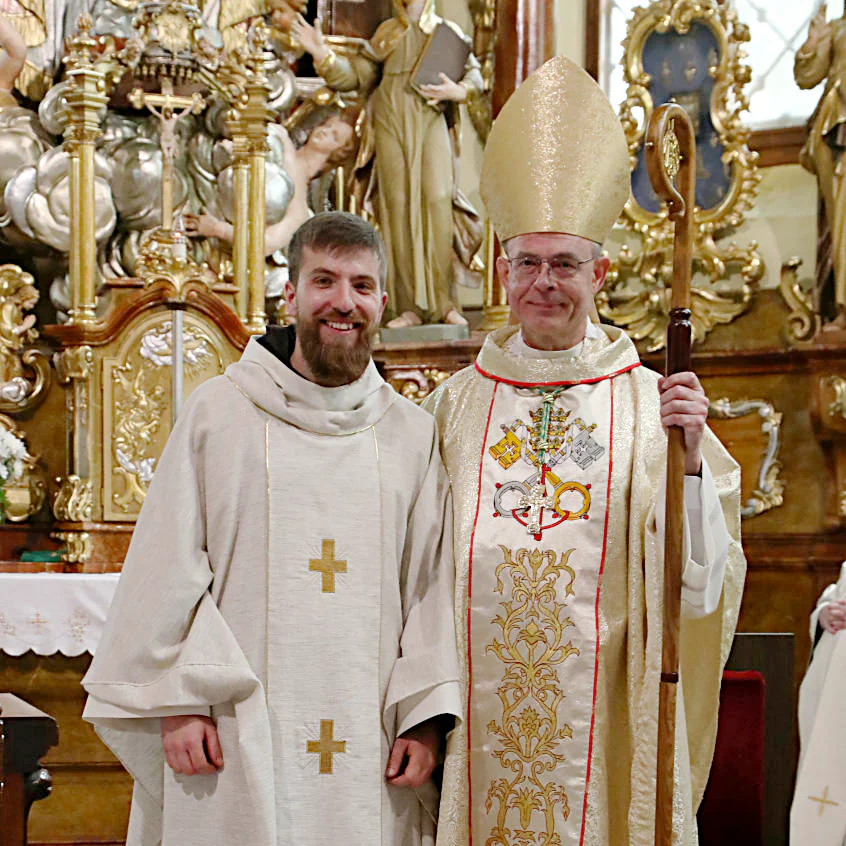 święcenia kapłańskie br. Petera Beňo